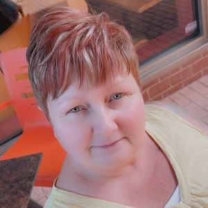 Meet your Posher, Kara